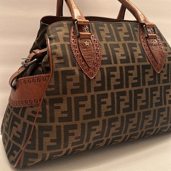 🌼🌺🌸FENDİ AUTHENTIC VINTAGE ZÜCCA DU JOUR BAG - Picture 2 of 14